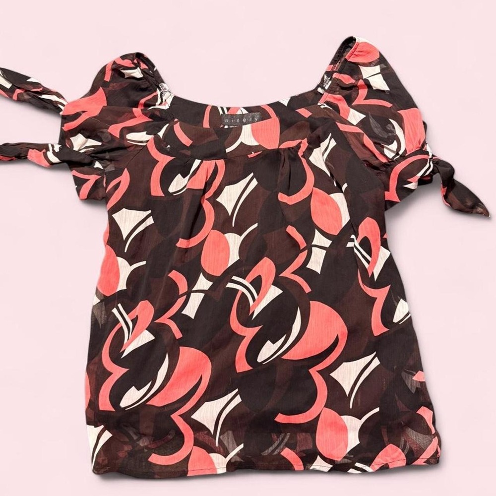 Y2K ninety pink/black graphic print on or off the shoulder top - Picture 3 of 8